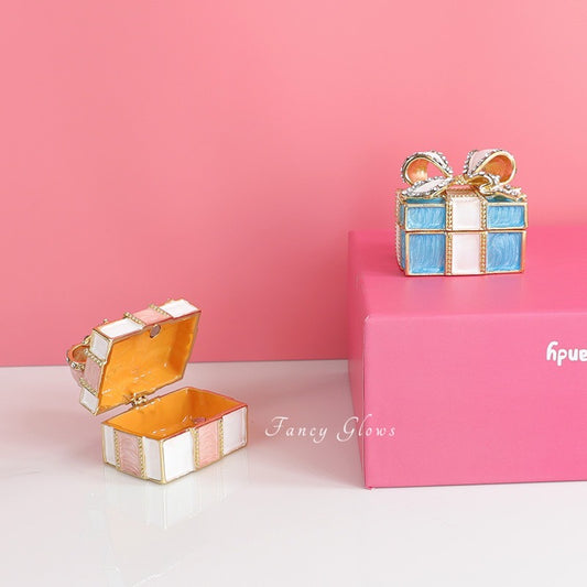 Mini Enamel Rhinestones Bow-knot Jewelry Box Bow-knot Hinged Trinket Box Bow Bling Trinket Box Miniature Figurine Ring Box for Women Girls Wedding Birthday Gift Christmas
